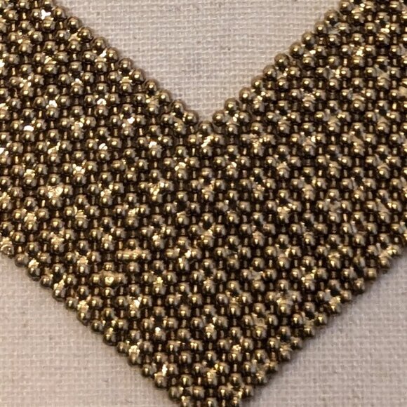 Banana Republic Factory Fluid V-Shaped Necklace Aureus + Argent - Picture 2 of 10